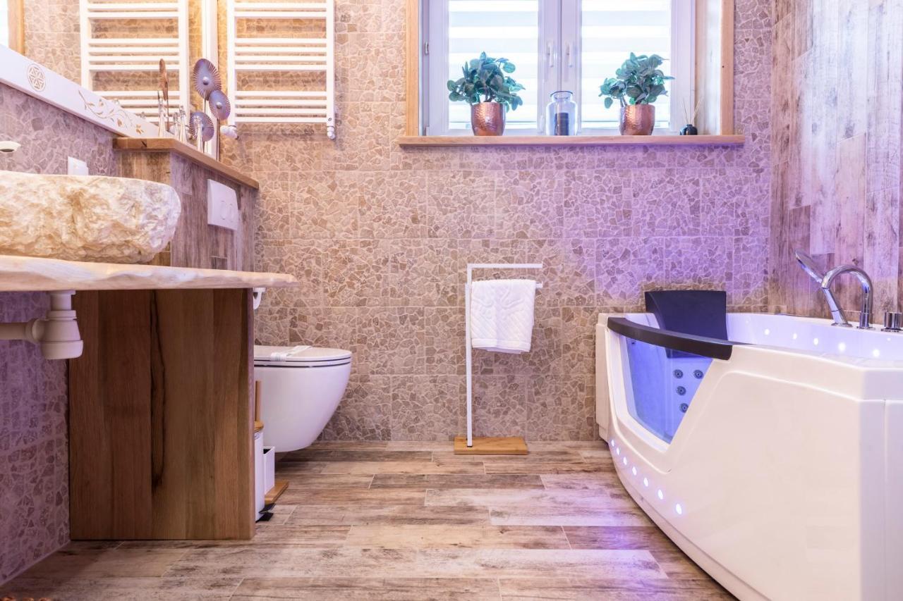 Bunia W Zakopanem Z Jacuzzi Leilighet Eksteriør bilde
